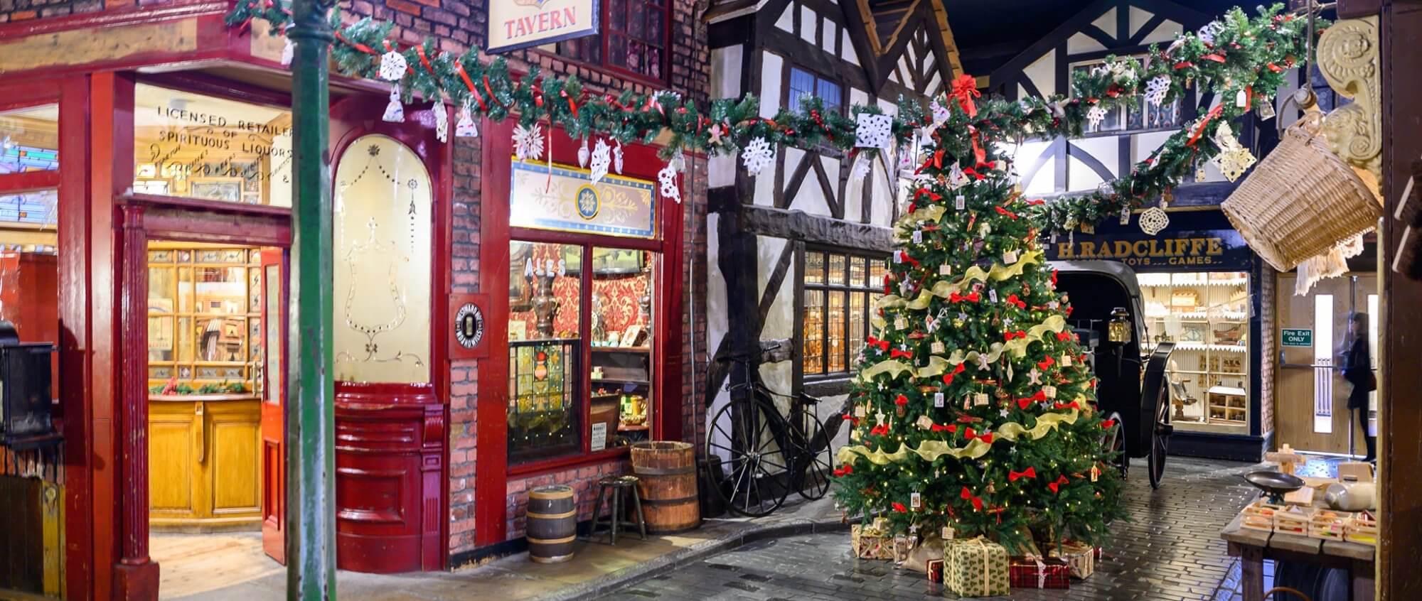 Christmas on Lark Hill Place, credit Nick Harrison