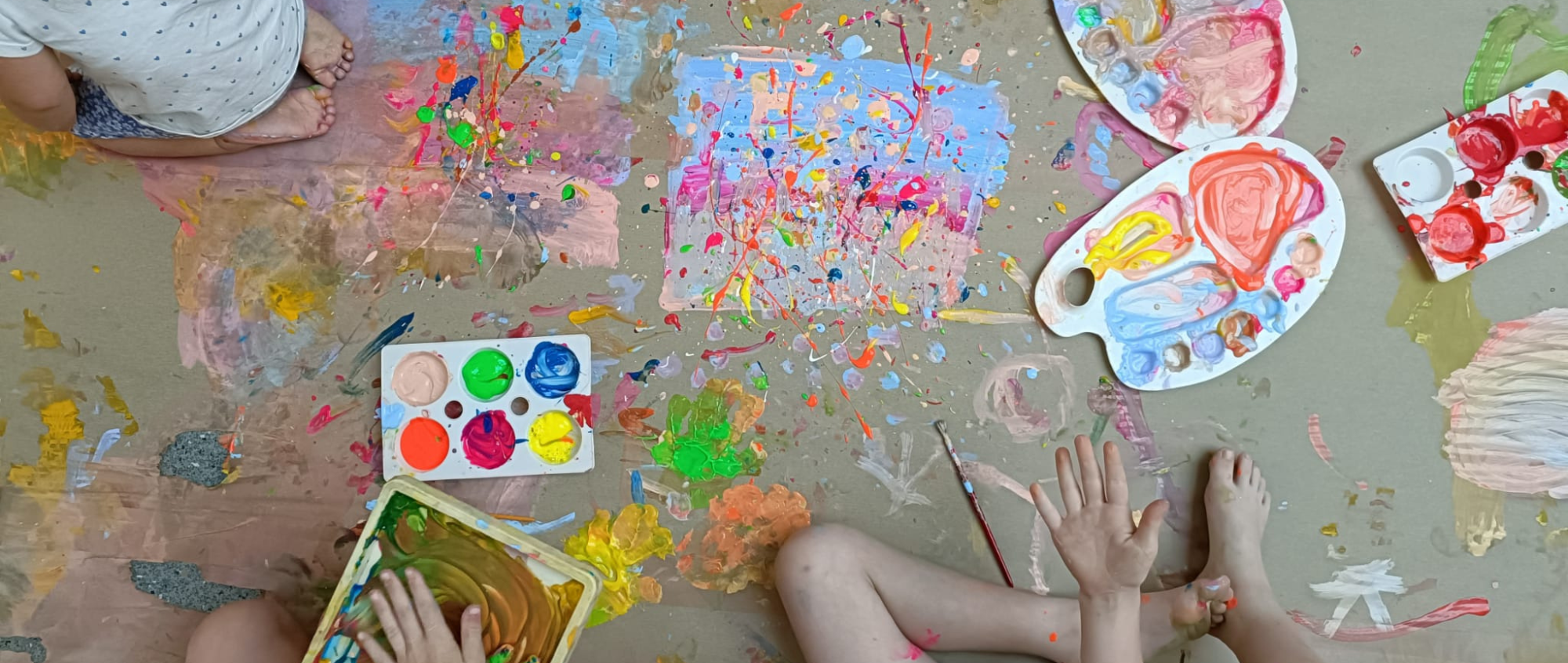 Various children with paint