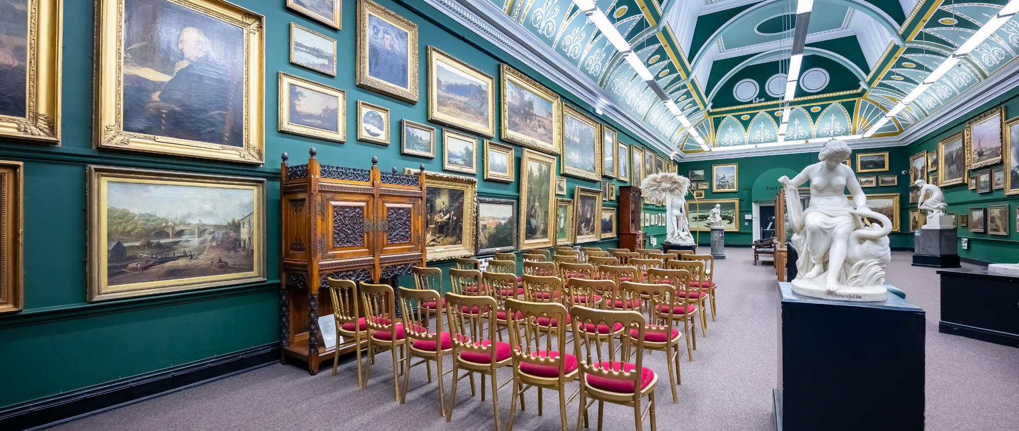 Micro wedding set-up in Victorian Gallery