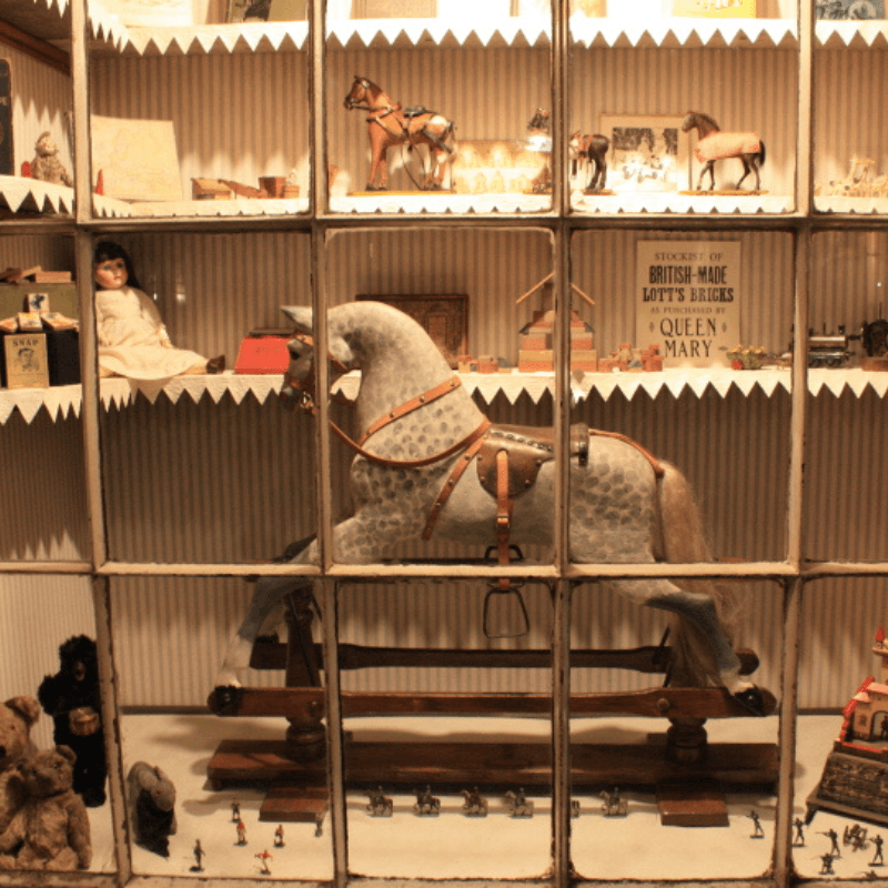 Horse in shop window in Lark Hill Place