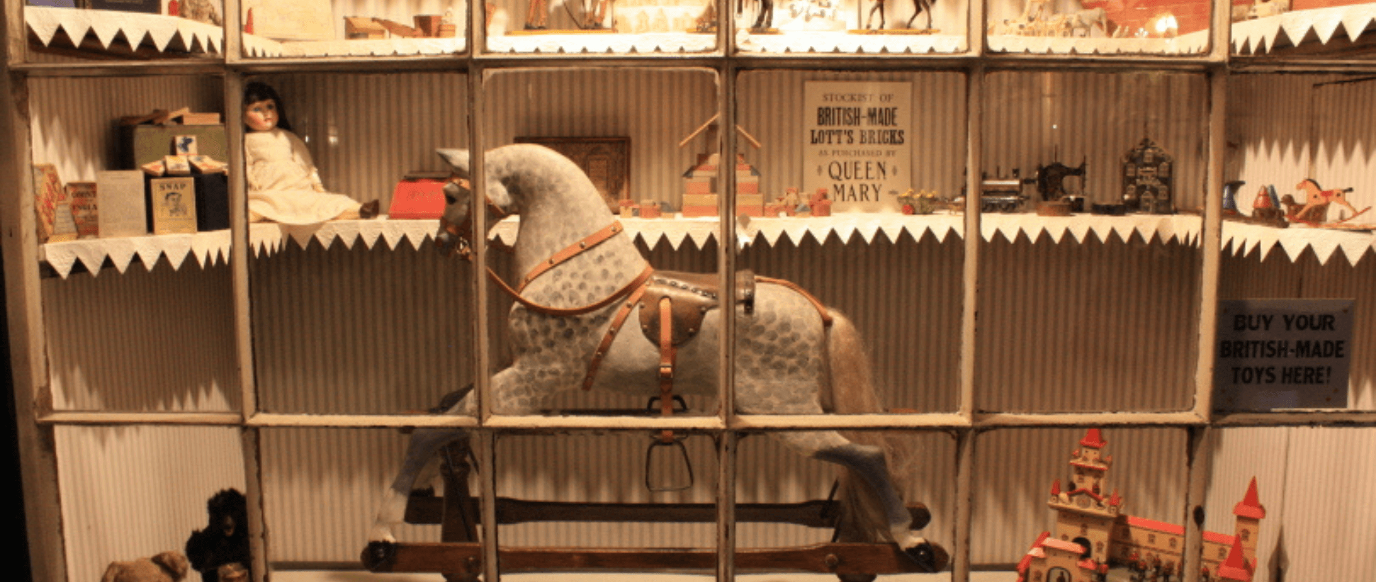 Horse in shop window in Lark Hill Place