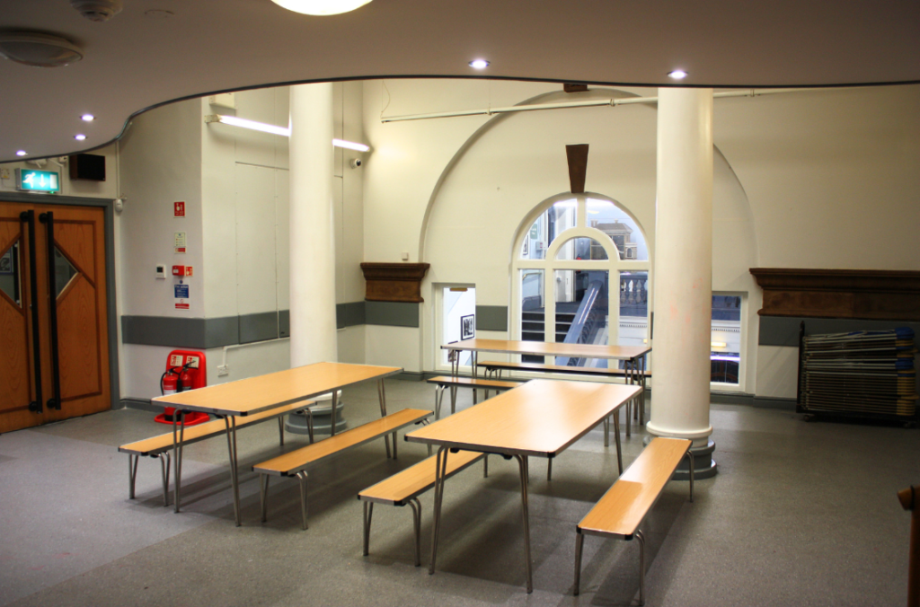 Learning room (20 people)