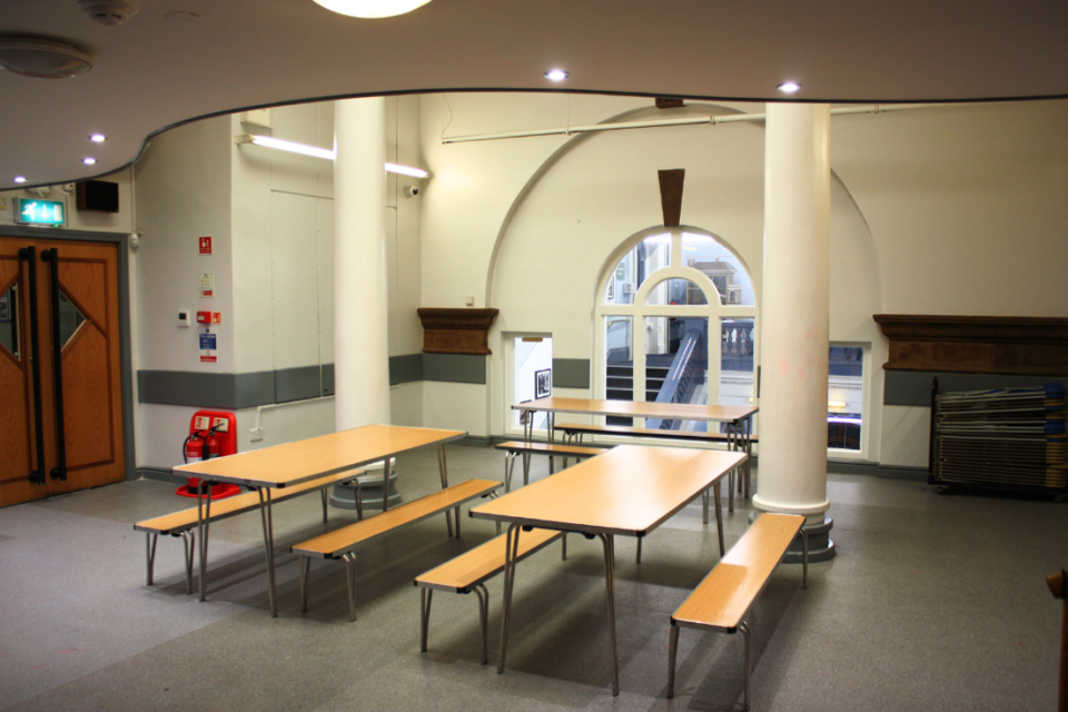 Learning room (20 people)