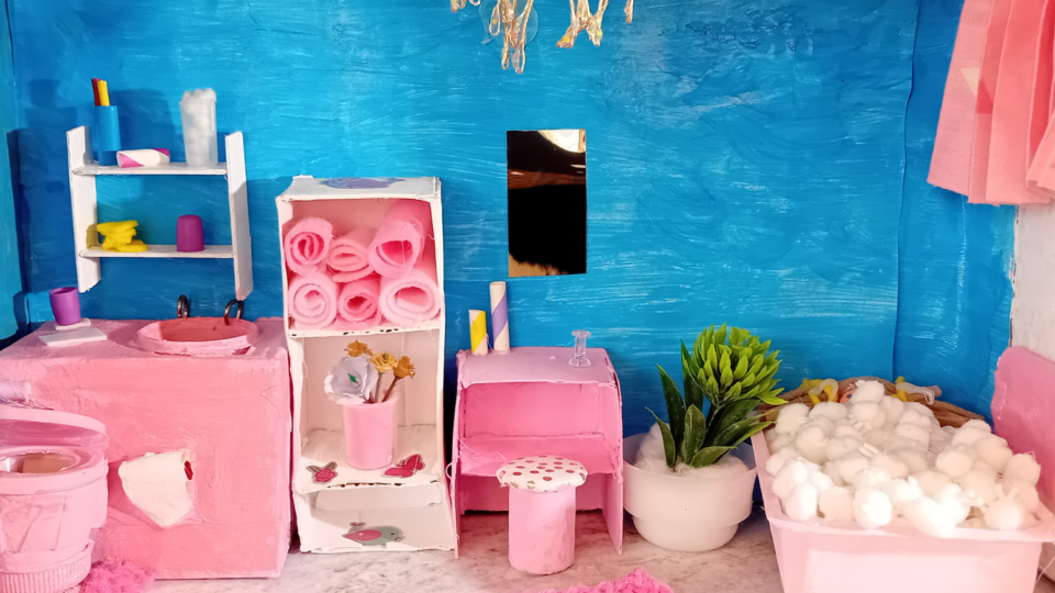 Dolls Houses by Be Creative